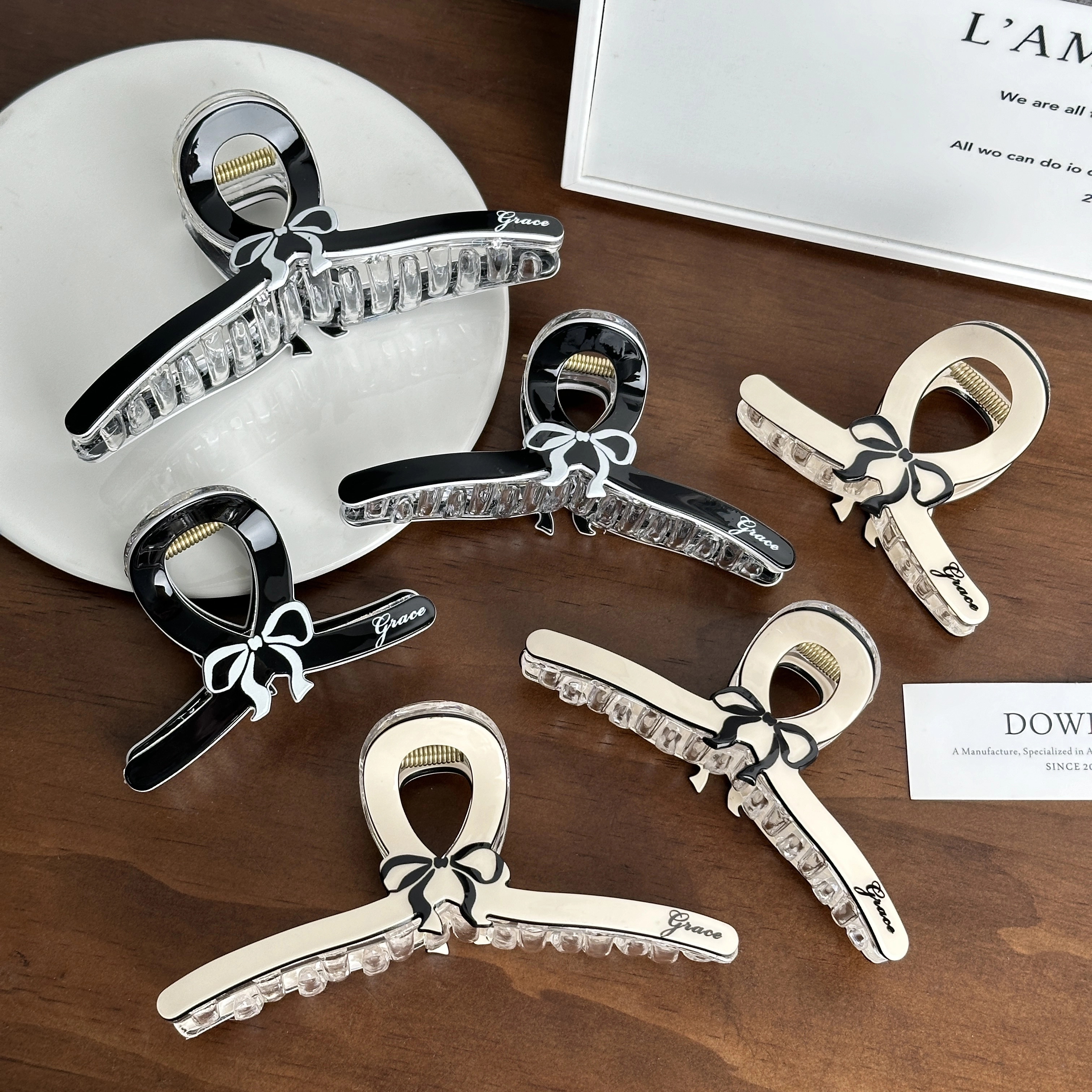 Dowell High Quality Acetic Acid Plastic Hair Accessories Elegant Vintage Bow Shark Hair Claw Large Black White Party Girls 1
