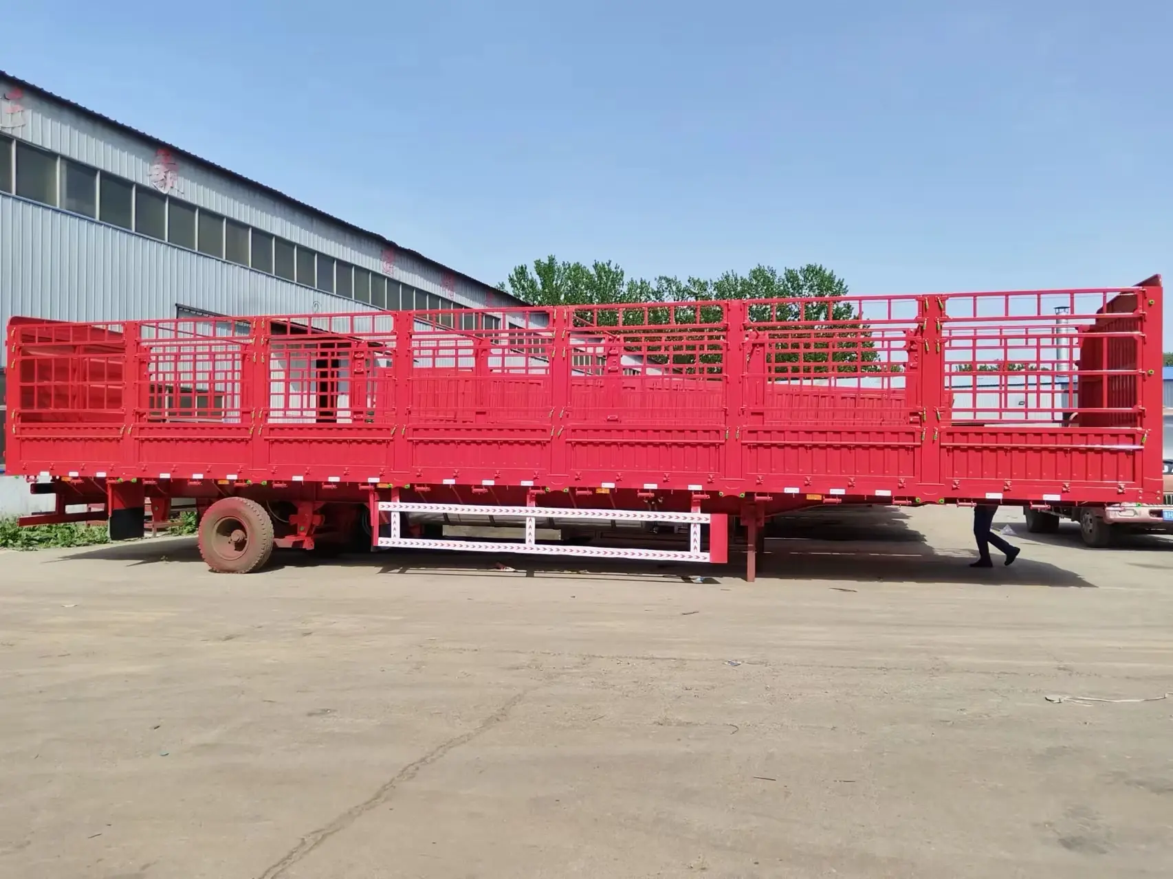 KDZG Trailer Truck Van Air Ride Trailer Custom's RequirementManufacturers 3