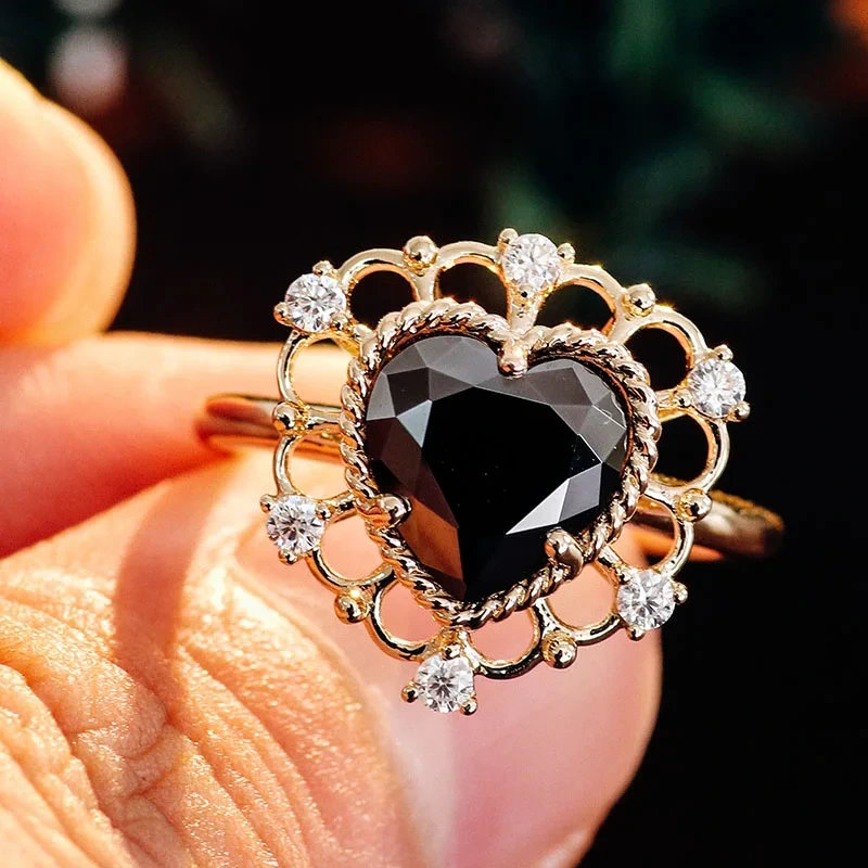 Femme de mode en gros personnalisée 10k jaune or 3ct noir Moissanite Diamond Heart Shape Diamond Moisanite Ringue 1