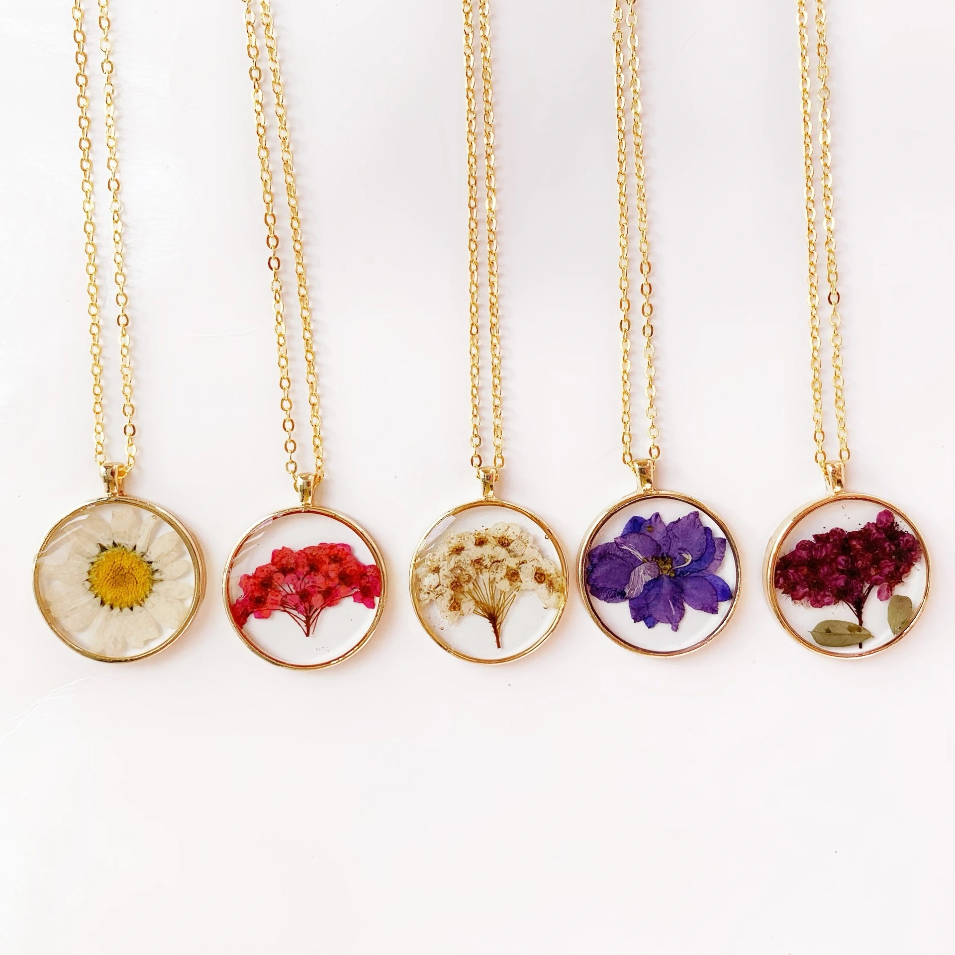 New Handmade Dry Flower Pendant Necklace With Natural Plant Flower Specimens And Unique Personality Sweater Chain 1