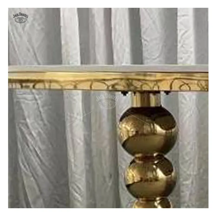 WENDING Bride and Groom Table Stainless Steel Dining Table Designfactory Direct Supply 2