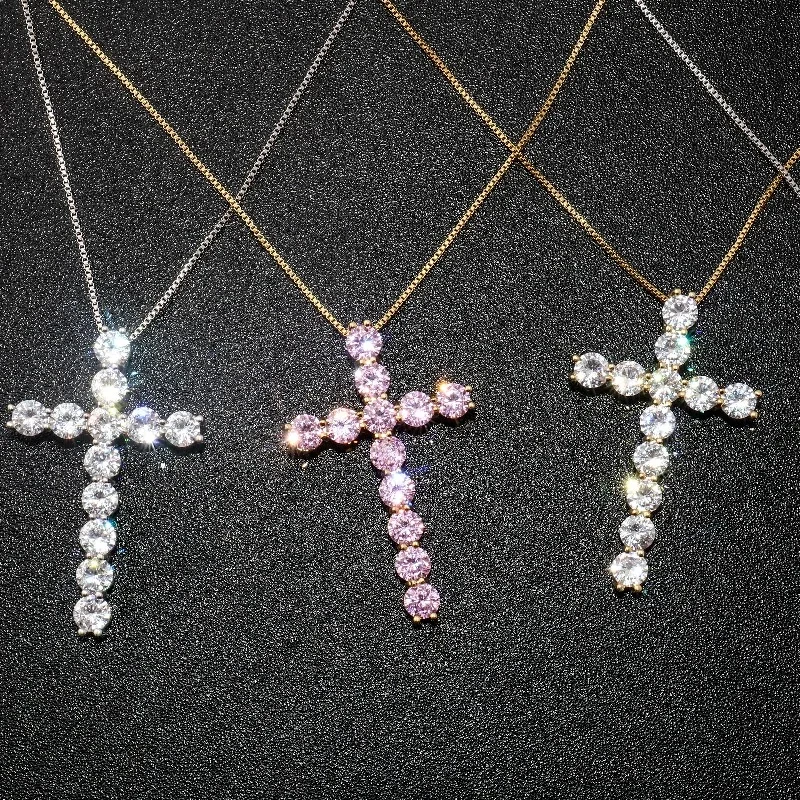 925 Silberkreuz Halskette Synthetischer Moissanitschmuckpreis auf Lagerbestand 1