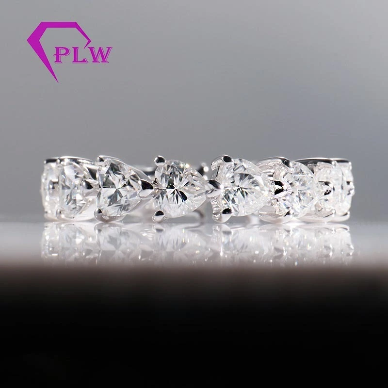 Bijoux de diamant de luxe 10k Gold Def 4x4 mm Coup Coup Moisanite Band Ring for Love 1