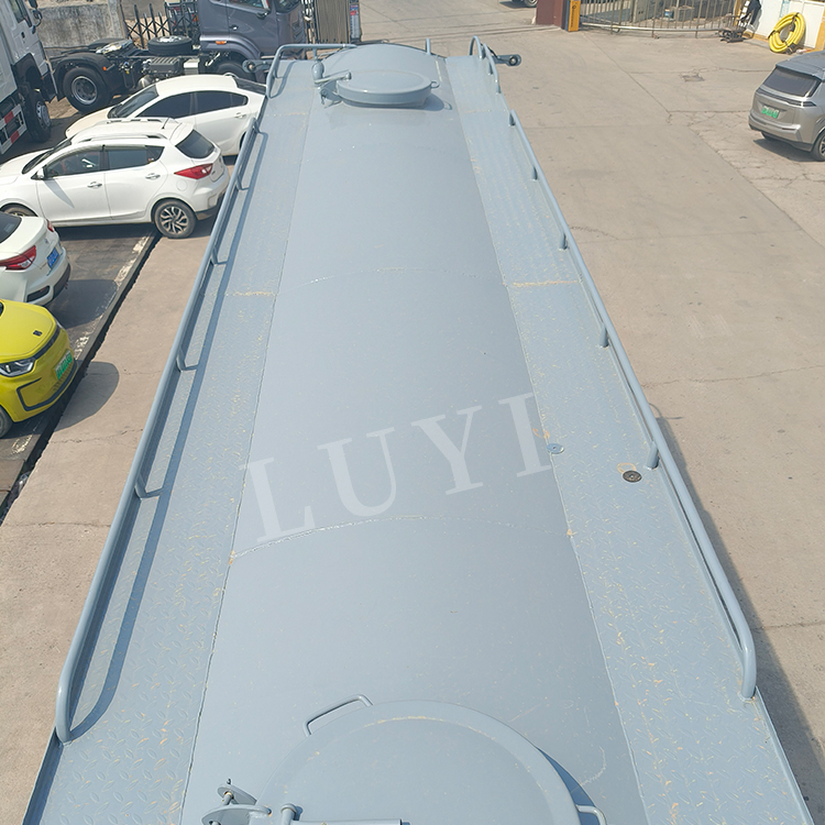 Transporte de cenizas volantes de cemento 40/42 CBM Powder Tank Railer 5