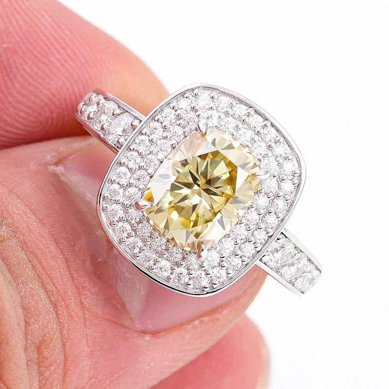 Bijoux de mode vintage 925 argent sterling 2 carats jaune Moissanite Ring Women Gift Mother's Fay Gift 1