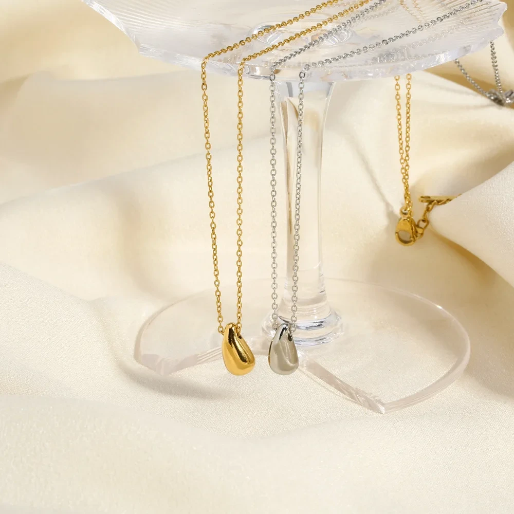 Teardrop Shape Necklace Silver And Dold Stainless Steel Jewelry 1