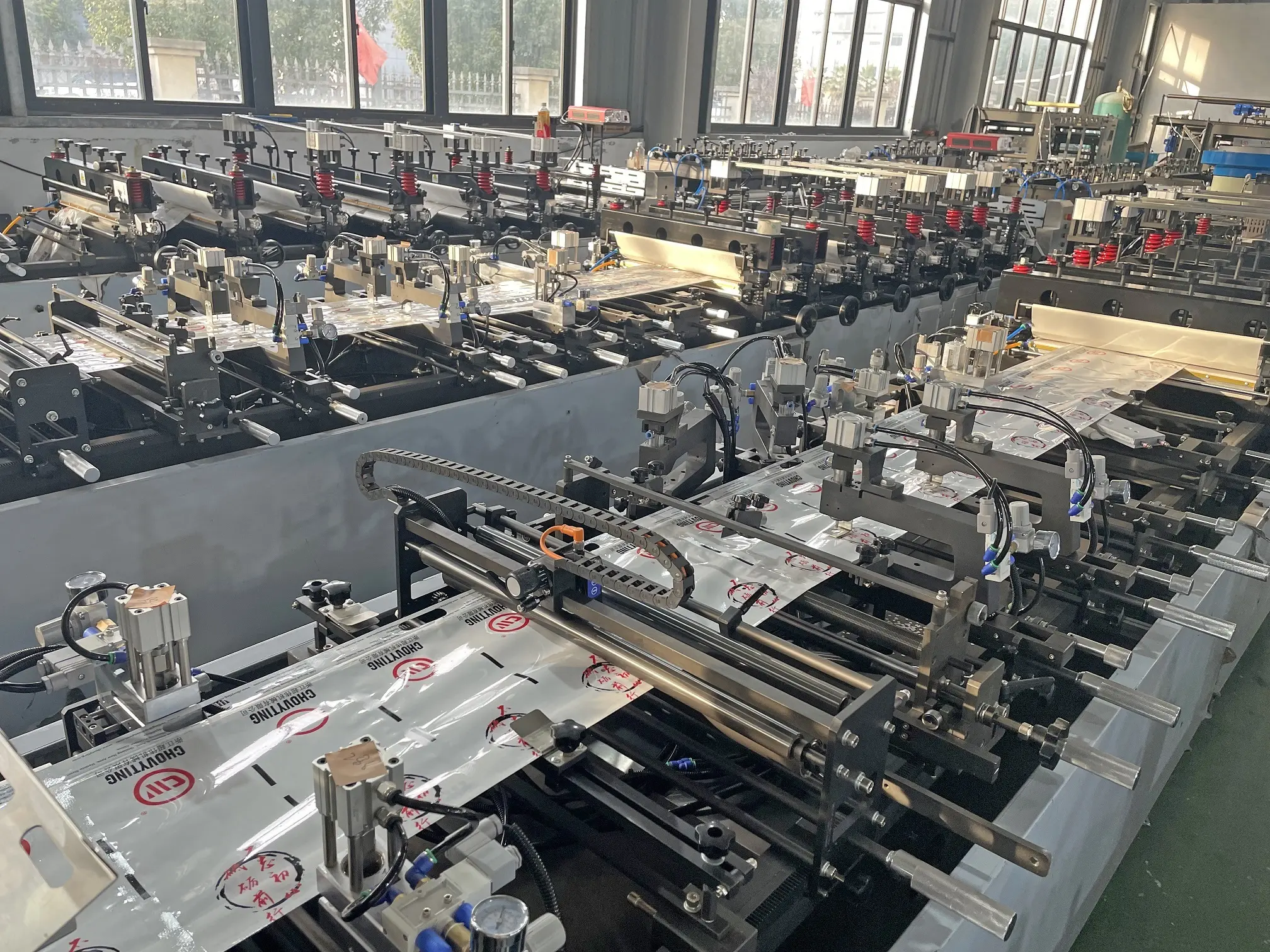 Pouch Sealing Machine Manufacturers Pouch Bag Making Machine Wholesale - Chovyting Machinery 5