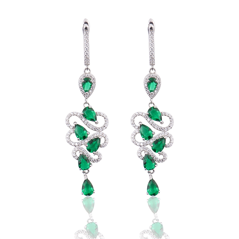 Fashion 18k Solid White Gold 5x3mm Lab Emerald Green Drop Orees With Moissanite Stones comme cadeau de la Saint-Valentin 1