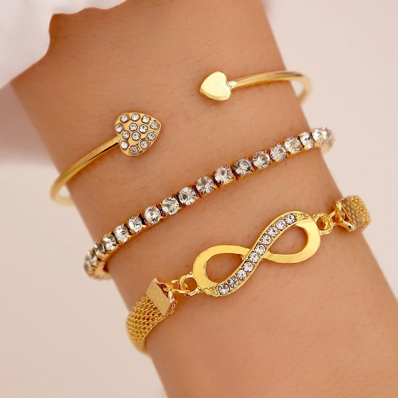 Fashion Peach Heart Open Charm Bangle Bracelet Set Full Diamond Crystal Multilayer Infinity Heart Bracelet For Women 1