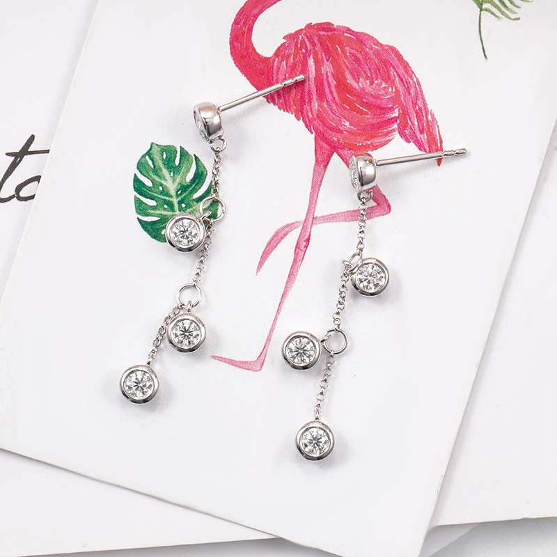 Provence Elegant 14K Boucles d'oreilles en chaîne en or blanc avec une lunette à coupe ronde 3 mm Moisanite Def-VVS 1