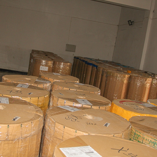 China Manafacturer Good Adhesive Bopp Carton Sealing Packaging Tape Jumbo Roll 5