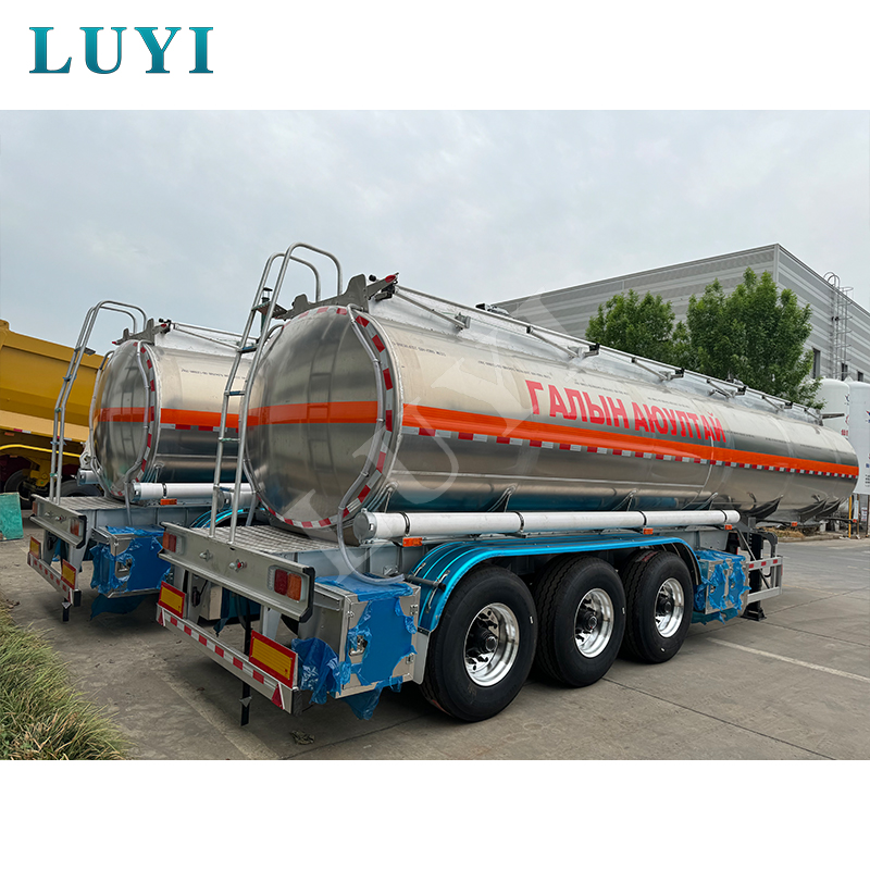 Aluminio 12R22.5 Tank de combustible Aceite de almacenamiento de camiones Camina remolinos 3