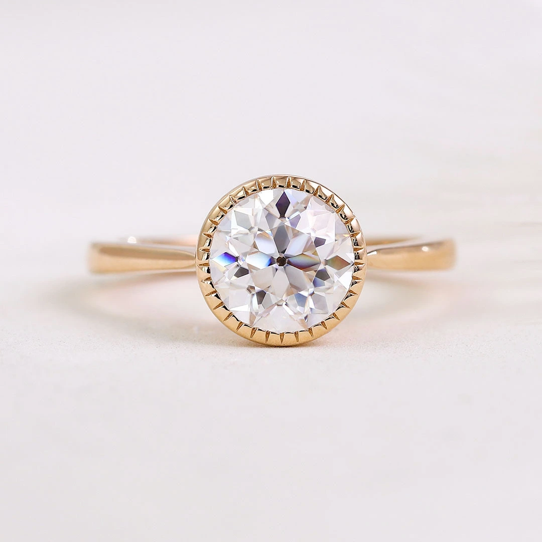 OEC redondeada de muissanite diamante de diamantes anillo de compromiso 1
