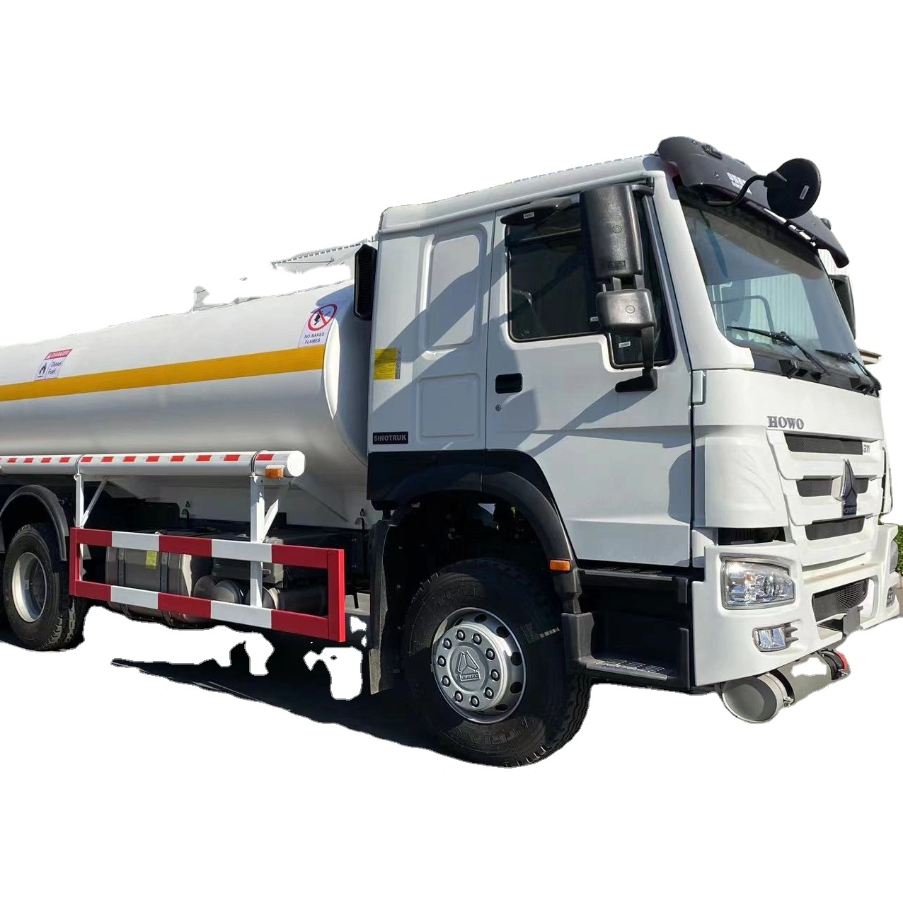 Camion-citerne de carburant de 40 000 litres avec châssis Howo 6x4 1