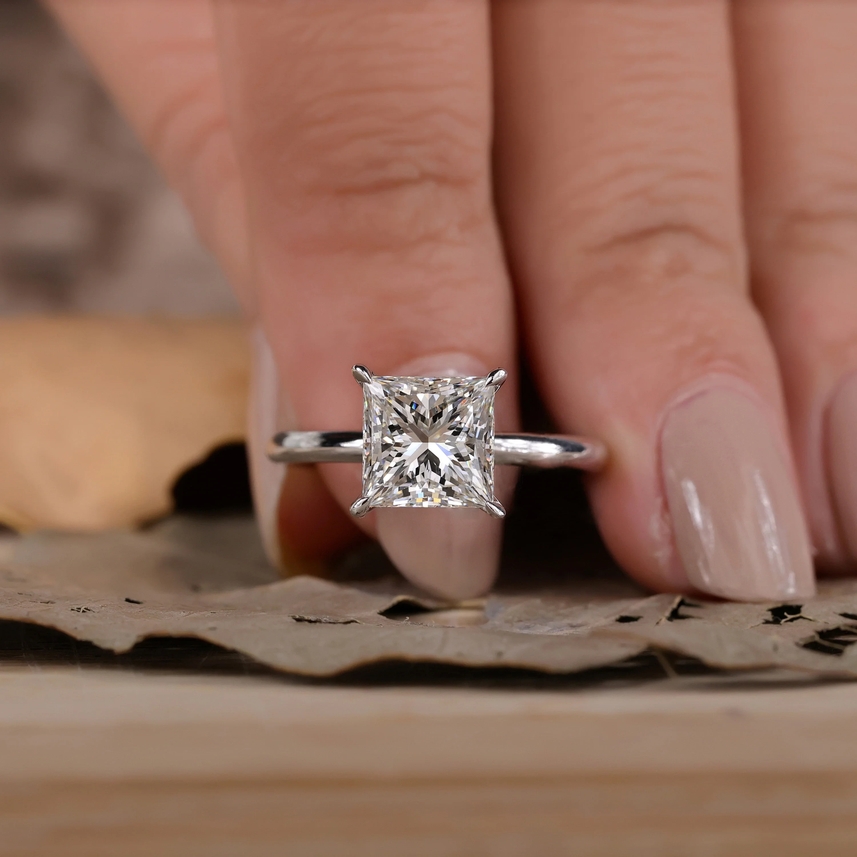 Elegante Prinzessin Cut 0,8CT-2CT Simuliertes Diamant D-VVS2-Verlobungsring in 14K Gold Labor-Labor-Diamantringen 1