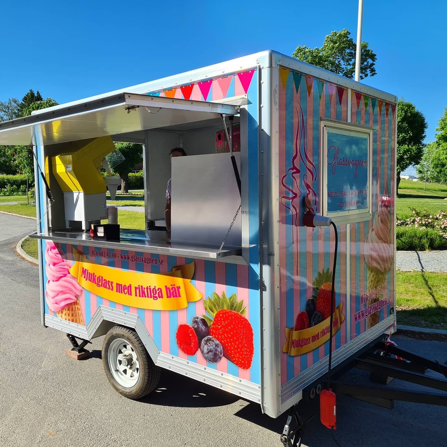 2025 American Popular Street Outdoor Fast Food Carts Crepe Food Truck Trailer avec Snack Mobile Kitchen Fully Equipment 5