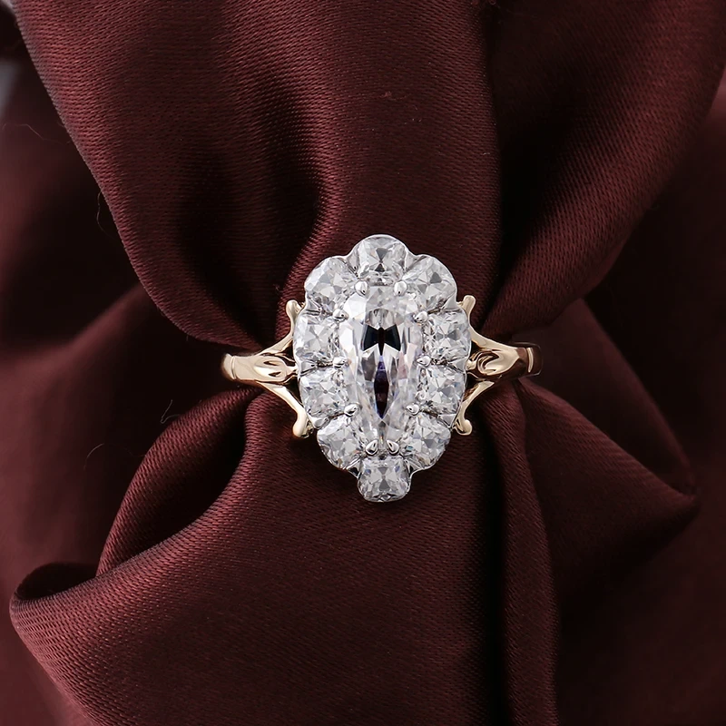 Anneau de Moissanite Cut Pear 1