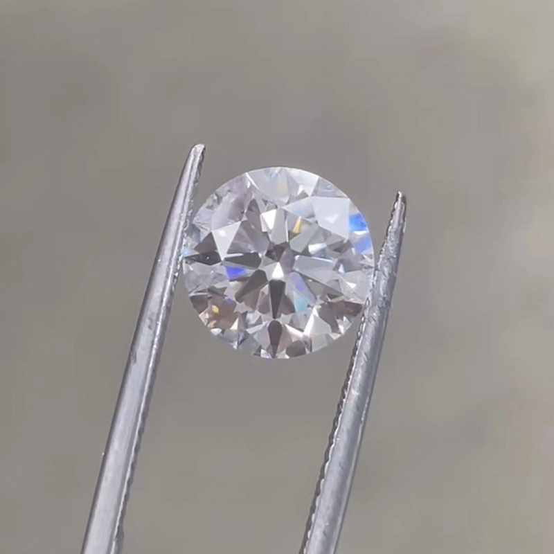 F-VVS2 Round Brilliant Cut 4.3ct Lab Grown Diamond IGI معتمد 1