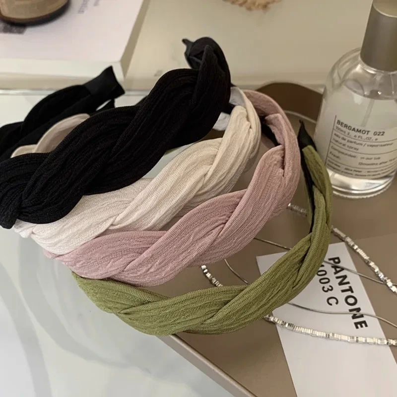 Dowell Koreanisches Design Haardreh-Stirnband, gelockt, bestickte Blumen, breites Stirnband, Kette, gewelltes Haarband für Frauen 1