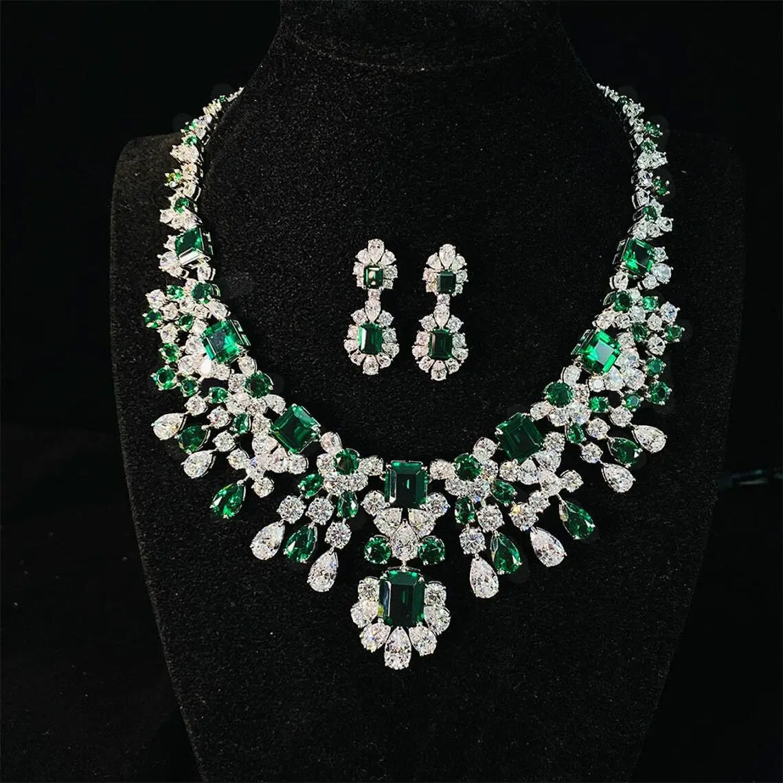 High-class Party Gold Jewelry Set Women Classic Charming Emerald Jewelry Set Sent Good 1