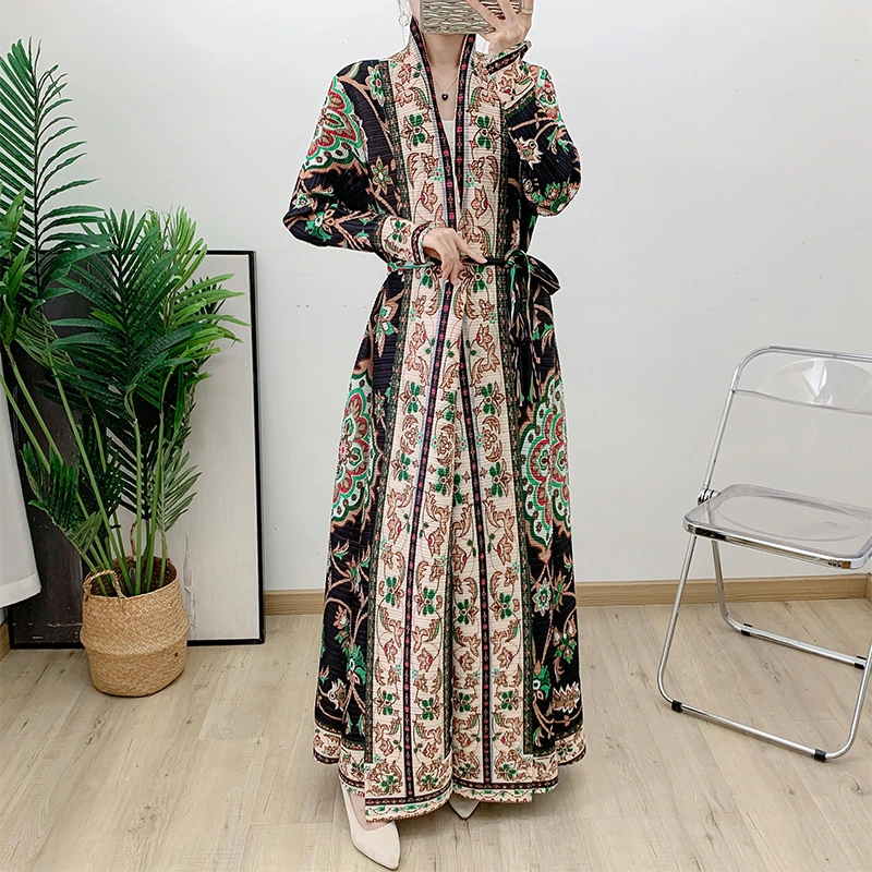 Factory Quality Fast Delivery Miyake Pleated Abaya Design Stretch Cardigan Ladies Fashion Abaya Traditional Abaya 1