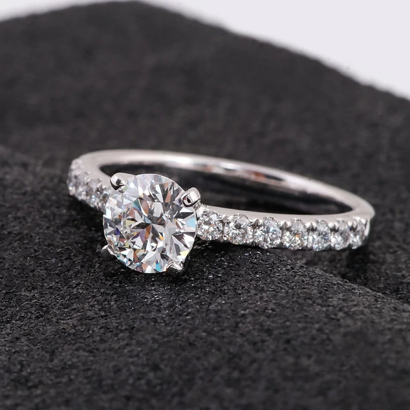 Forever Brilliant 1 Karat Gewicht Klassischer echter Diamant -Verlobungsring in Platinspeicherung 1