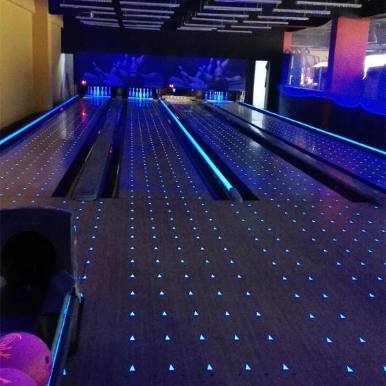 Set Jalur Bowling Full Glow Baru Lengkap Untuk Pusat Hiburan Bowling 1