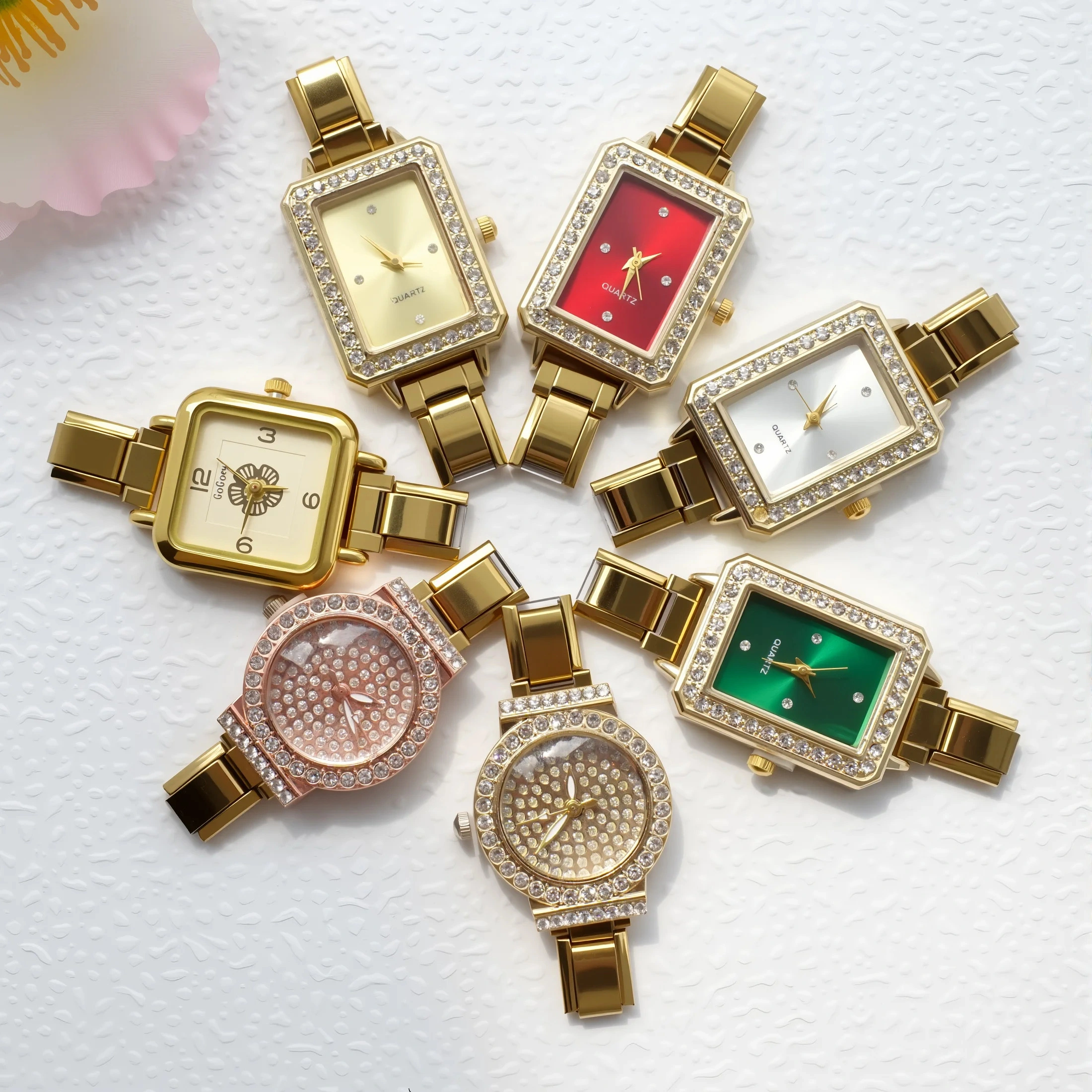Manufacturer Wholesale Gold Fashion Diamond Italian Charm Bracelet Diy Quartz Watch For Man And Women 1