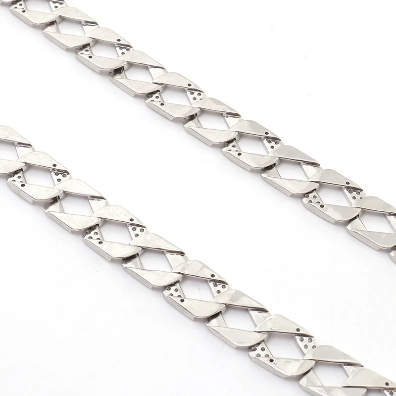 Provence Jewelry Customized Iced Out 10k White Gold Mossinate Cuban Link Diamond Chain Necklace 1