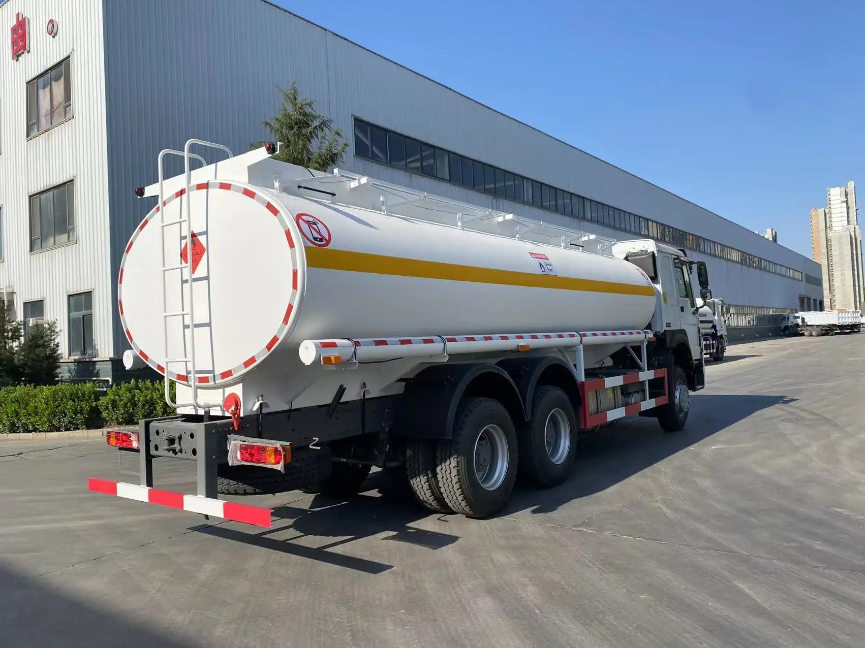 Oil Tanker Truck Price RedCompany 2