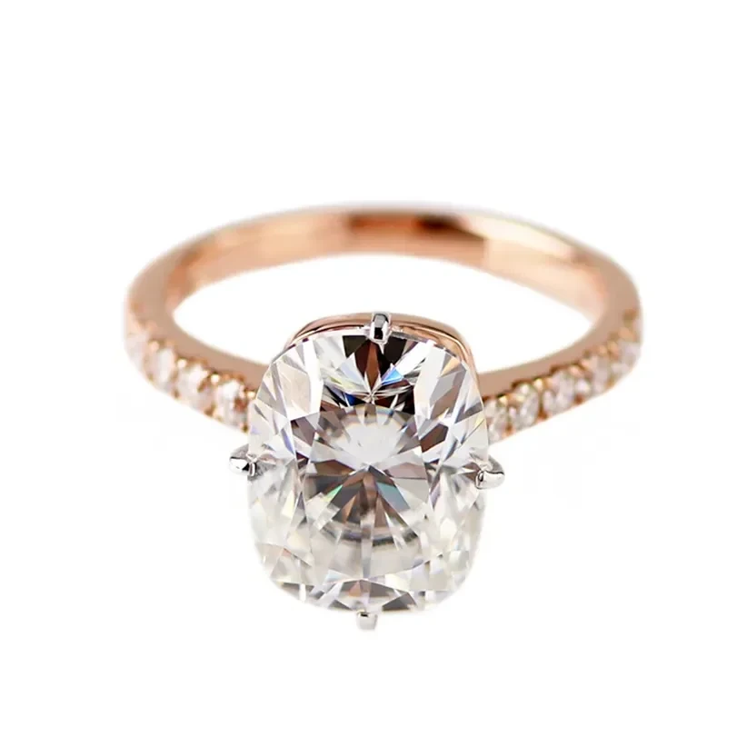 Bague de fiançailles classique en or blanc/jaune 14 carats avec griffes croisées et diamants en moissanite taille coussin 3 carats pour femme 1