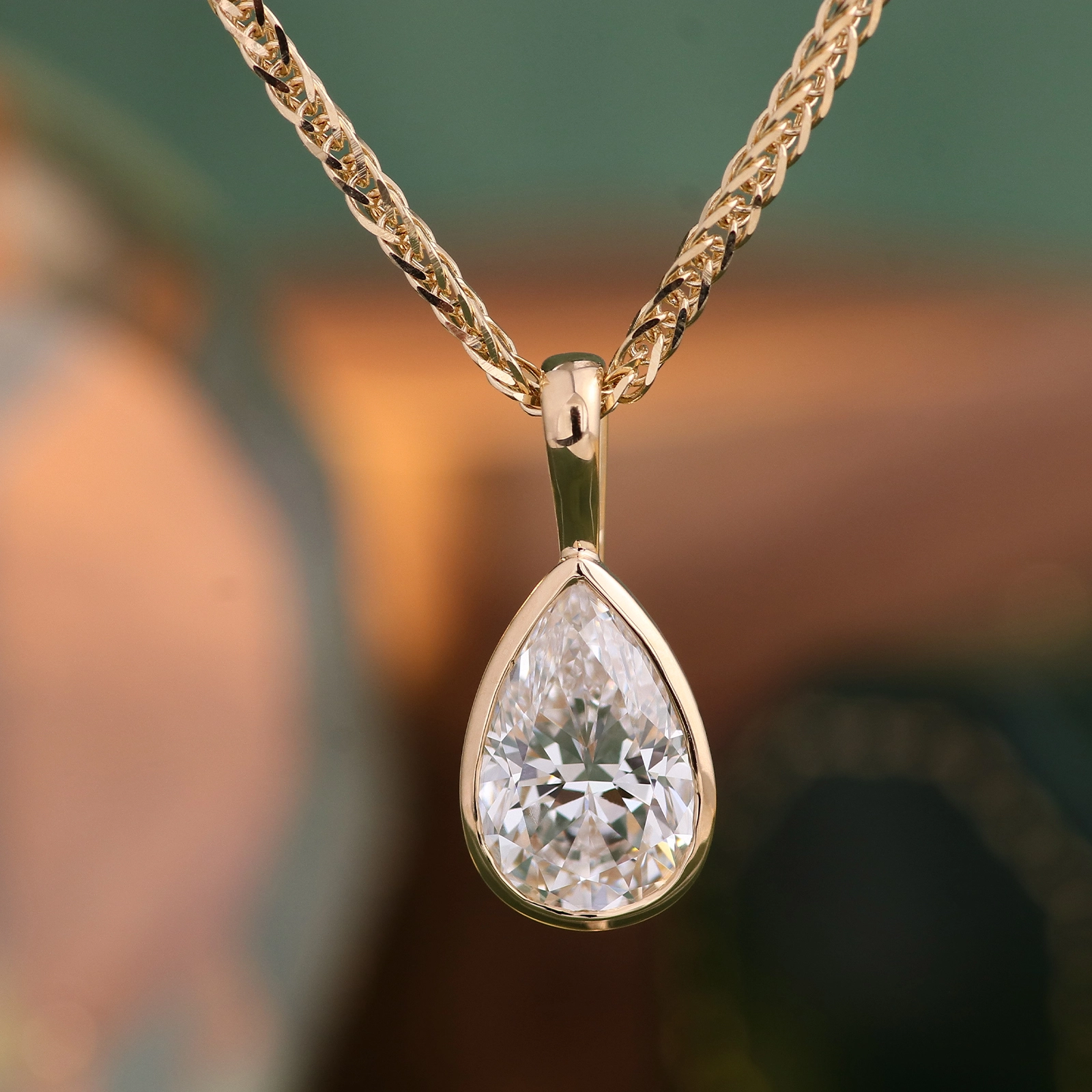 Fábrica Al por mayor joyas finas de joyería Diamante Costilización personalizada 2ct D/VS1 Pear Lab Diamond 10K Collar de oro de oro sólido para boda 1