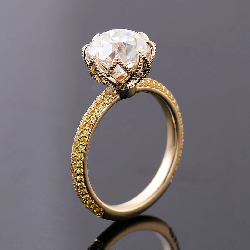 Coupe ronde Moisanite Anneau de conception tendance 14K Gol jaune en pierre lâche Gemone Fine bijoux anneaux 1
