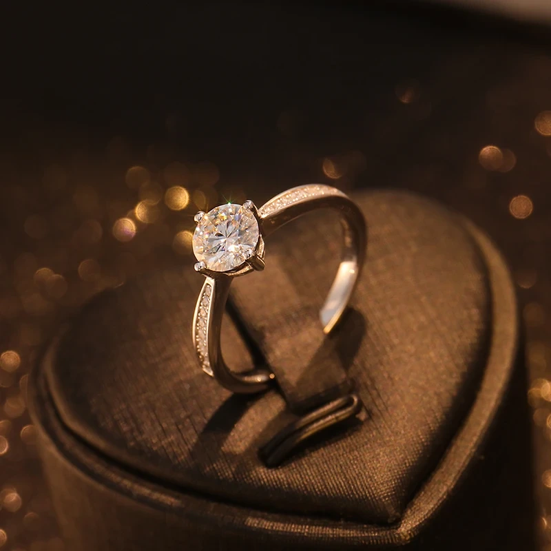 Argent 1ct diamant anneau femmes fiançailles en or blanc plaque à cacherie Moisanite Ring 925S Solitaire Ring en gros 1