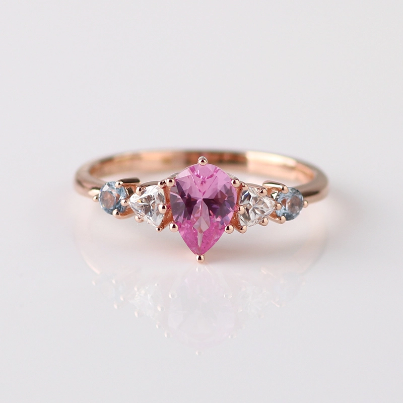 Tiny Fashion Style Pear Coup 7x5 mm Ruby Stone et Moisanite Diamond 14K Rose Gold Ring comme cadeau avec un prix bon marché 1