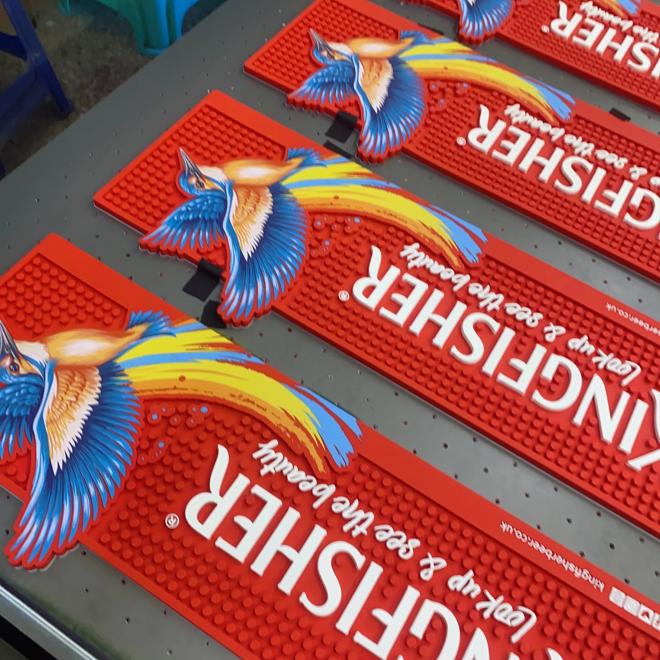 Kundenspezifisches Logo Silikon PVC Gummi Sublimation Bar Mat Runner Beer Promotions 1
