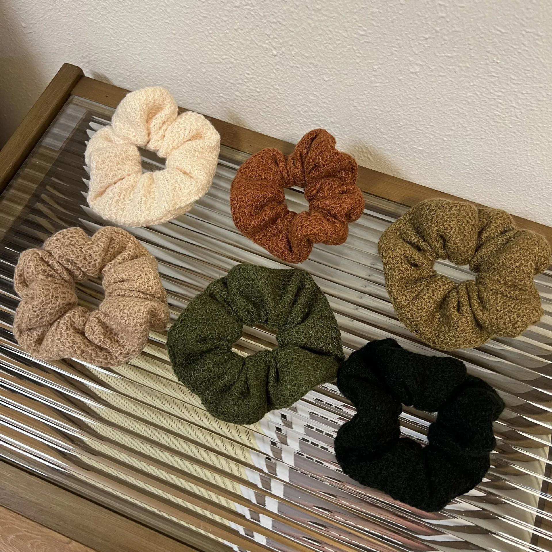 Dowell Spring Summer French Popular Style Hair Accessories Wholesale Custom Fabric Hair Scrunchies 1