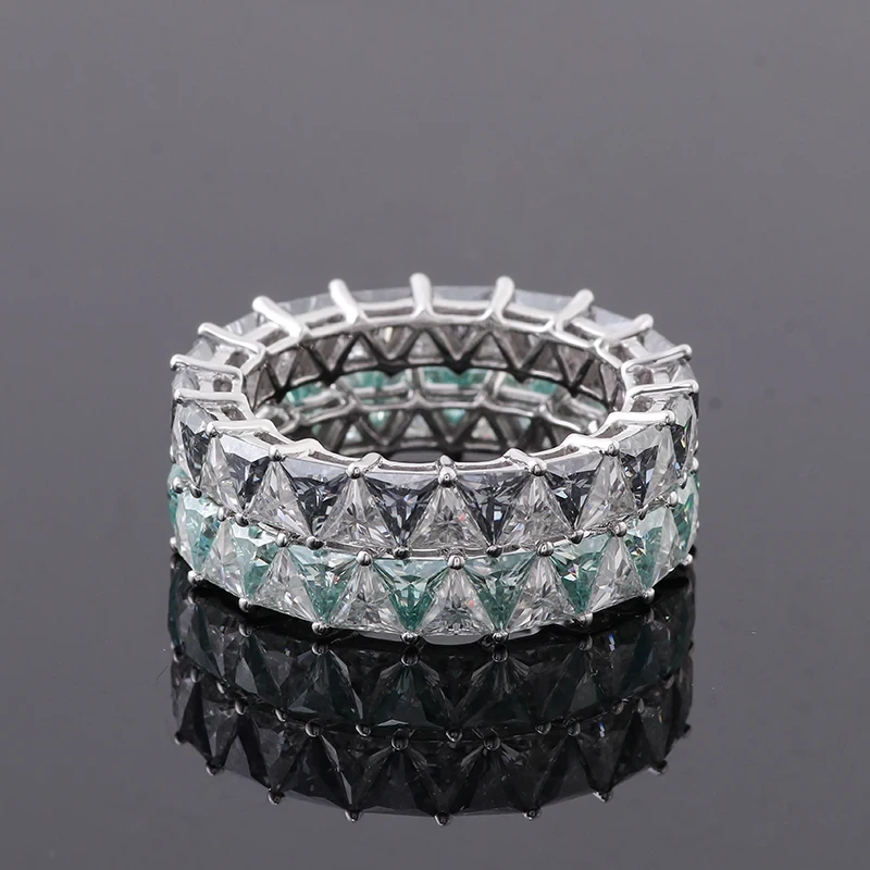 Joyería tienda en línea de color oro real personalizado 4x4mm triangular cortado moissanite band de anillo de eternidad completa para mujeres regalos 1