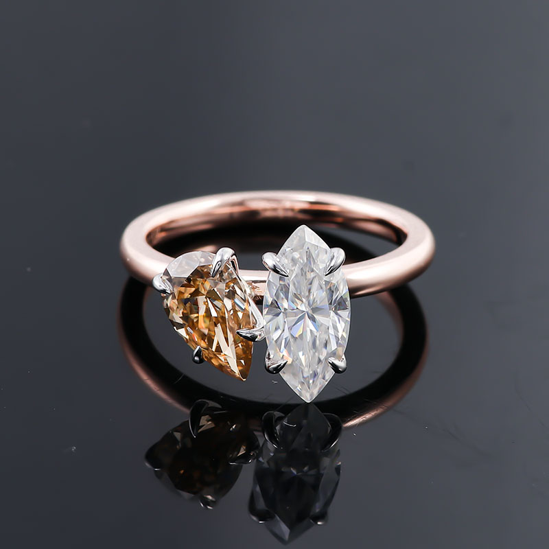 Trendiger Verlobungsring aus 14 Karat Gelbgold mit 2 Karat Marquise-<000000>Birnenschliff und Champagner-Moissanit 11
