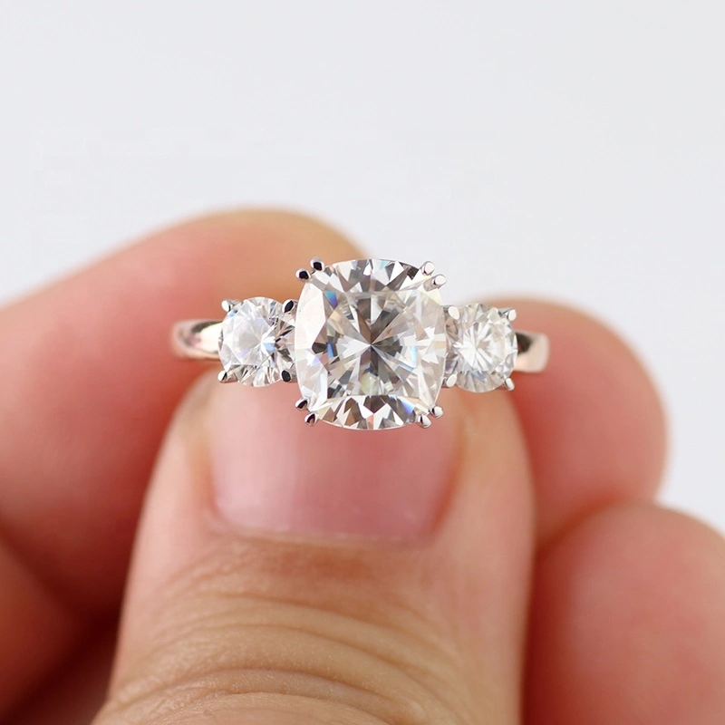 China Manufacture Provence Conception esthétique 3 Prong de pierre 14K Rose Gol Moisanite Bague de mariage 1