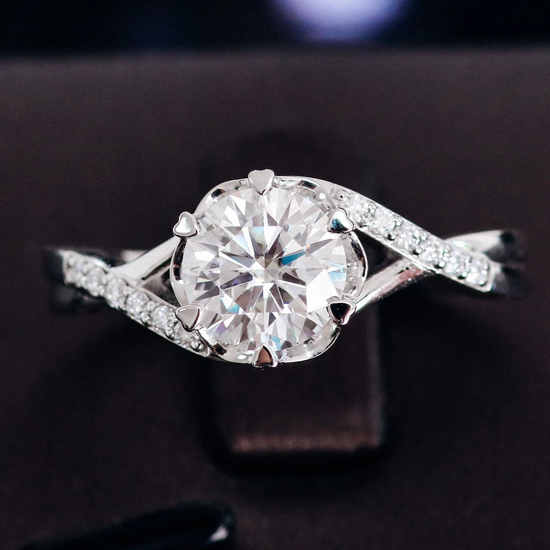 Provence personnalisée fantaisie Forme des femmes 14k 18k 18k Moisanite Diamond Femmes Femmes de luxe Engagement pour femmes 1