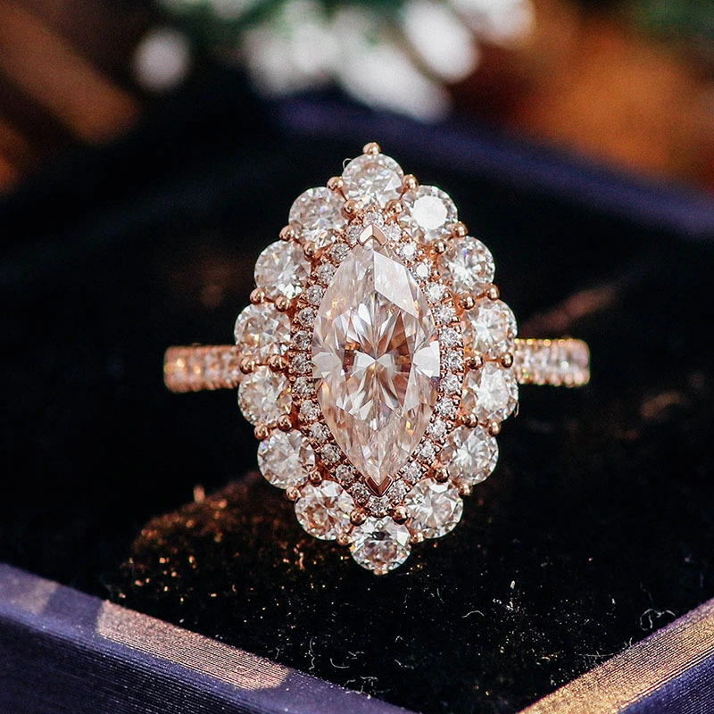 Estilo de moda de lujo 10k Rose Gold 3 quilates Def Color Mujeres Joyas Juego de bodas Anillo de participación 1
