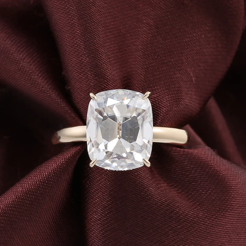 Vente chaude 10k Anneau en or jaune 4 carats 8x10 mm coussin allongé coupé la bague de fiançailles Moisanite 1