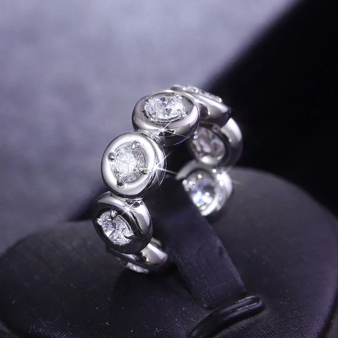 Bague de fiançailles en moissanite taille brillant rond de 4 mm, style classique, en or blanc 14 carats, bijoux pour femmes et hommes 1