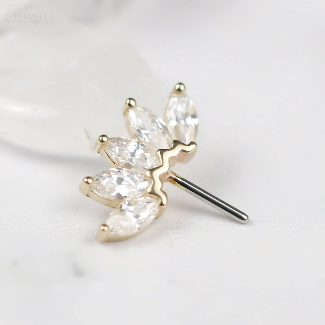 Piercing de téton sans filetage en or massif 14 carats, serti de 5 zircones cubiques marquises, avec dessus incurvé 1
