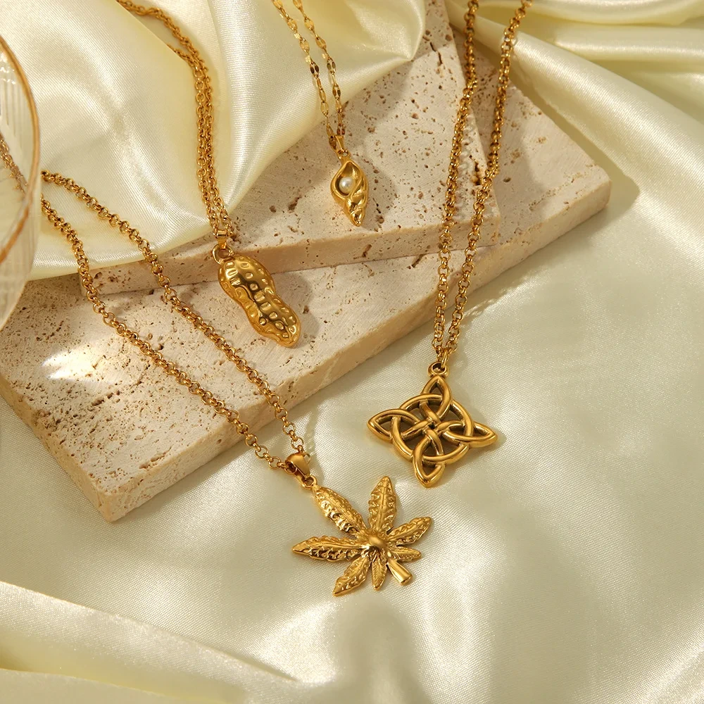 Maple Leaf Necklace Gold Stainless Steel Neck Accessories 1