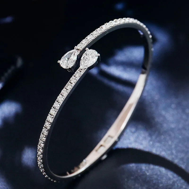 Custom 18k Solid Gol Luxury Moisanite Diamond Bracelet Femmes Bijoux Gift Provence 1