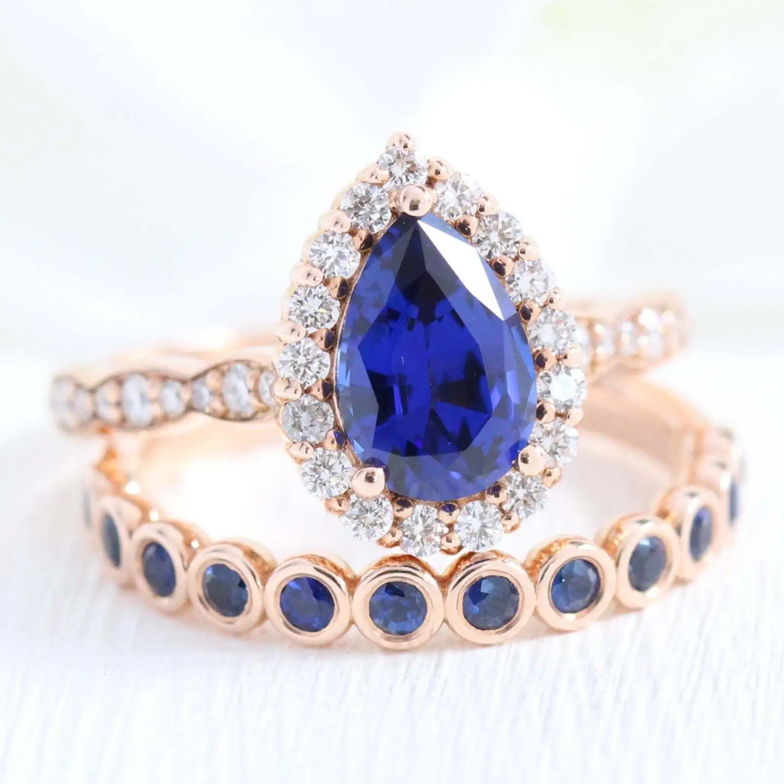 14K Diamond Halo Pear Cut Cut Gemstone Ring Set Bridal 6 * 9 mm Blue Blue Sapphire et Cécher 1