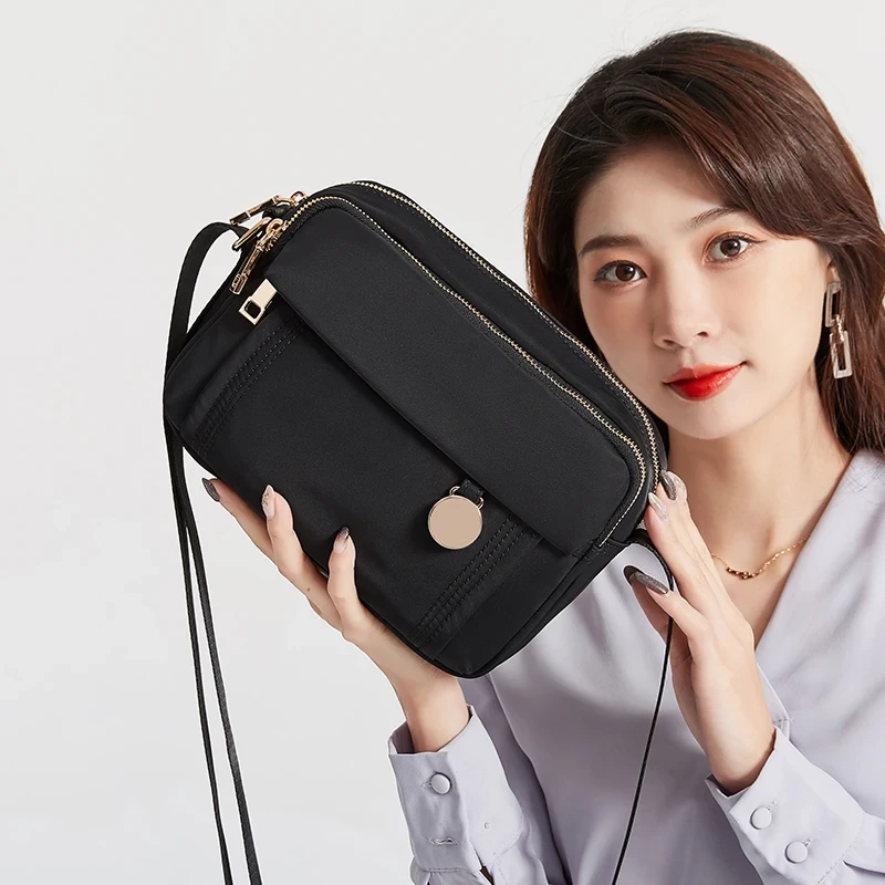 Customized Wholesale New High-quality Retro Fashion Woven Shoulder Messenger Bag Female 1