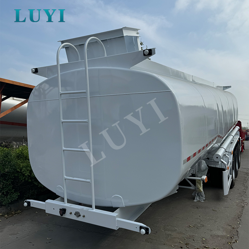Luyi 3/4/5 Axle Tank de combustible (35-45kl) para aceite & Transporte diesel 4